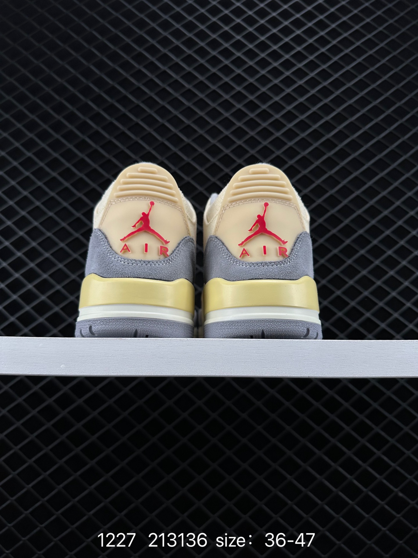 Air Jordan 3 Retro ”Hide and Sneak“